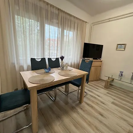 Eletfa Piheno Apartman Tapolca Exterior photo